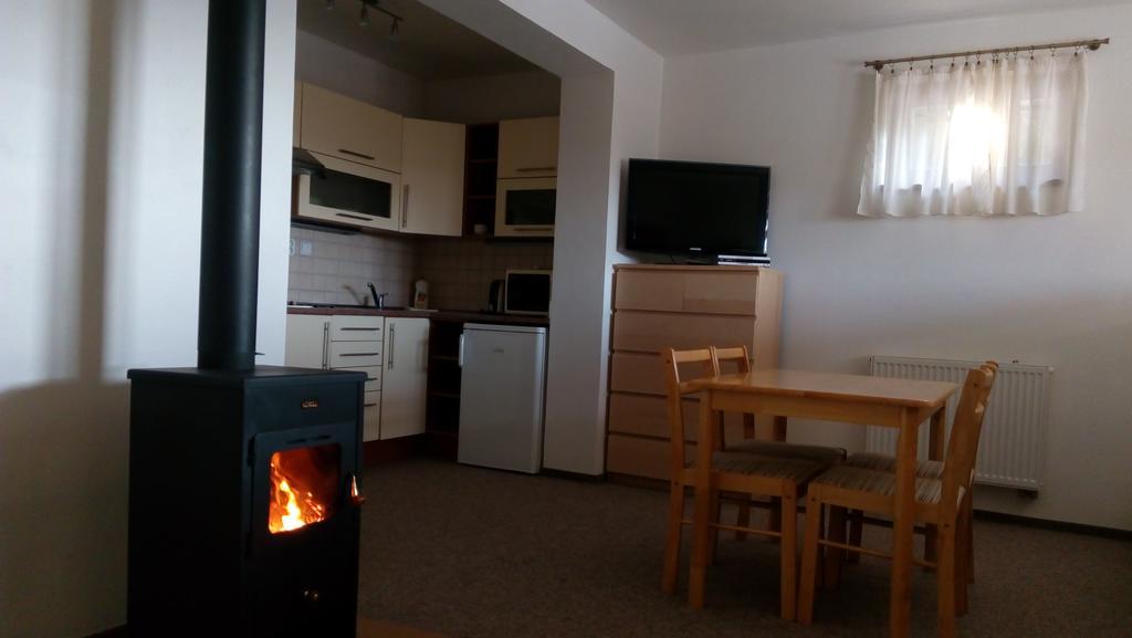 Chata - Apartman Cista V Krkonosich Černý Důl Zewnętrze zdjęcie